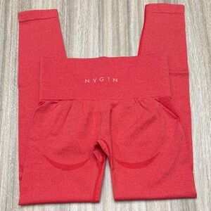NVGTN Contour Seamless Leggings in color Candy Apple Size Small